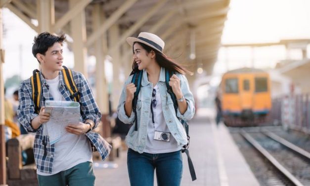 Tren Traveling Hemat Yang Digemari Generasi Z