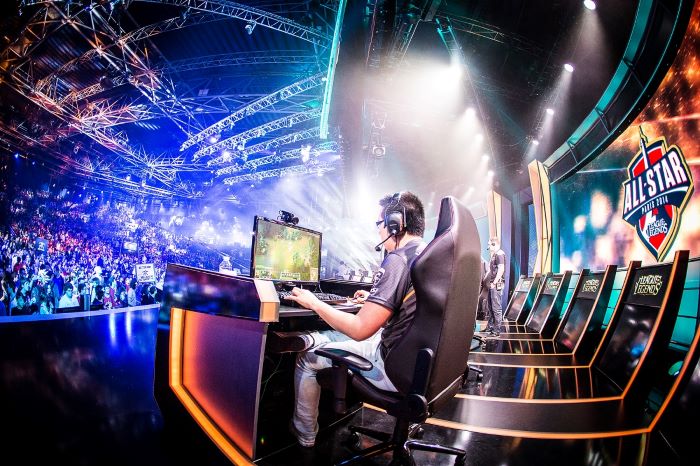 Fenomena Olahraga Digital Dan E-Sport